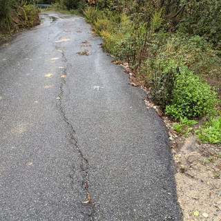 Maltempo a Tovo San Giacomo, chiusa al transito anche via Lavrio Maltempo a Tovo San Giacomo, chiusa al transito anche via Lavrio