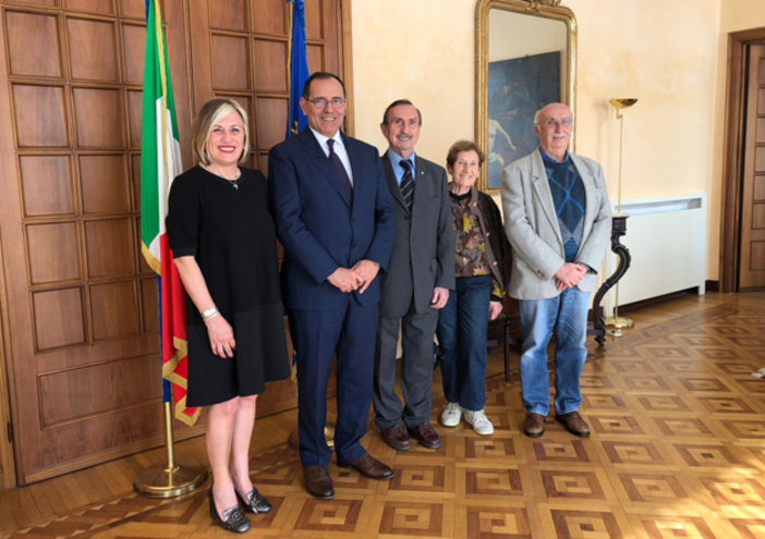 La delegazione della Federazione Provinciale dei Maestri del Lavoro ricevuti dal Prefetto di Savona La delegazione della Federazione Provinciale dei Maestri del Lavoro ricevuti dal Prefetto di Savona