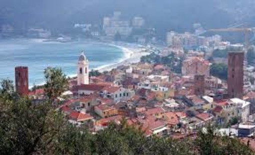 A Noli il mercatino di Natale A Noli il mercatino di Natale