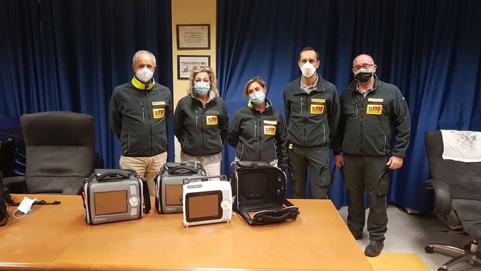 Servizio 118, nuove donazioni da parte di Rotary Club Savona e altri donatori del territorio Servizio 118, nuove donazioni da parte di Rotary Club Savona e altri donatori del territorio