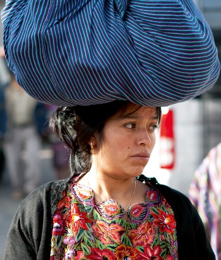 Savona: al Priamar la conferenza e mostra ‘Donne del sud del mondo" Savona: al Priamar la conferenza e mostra ‘Donne del sud del mondo"