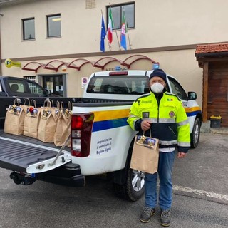 Doni per gli anziani a Roccavignale: l'iniziativa del comune per Natale (FOTO)