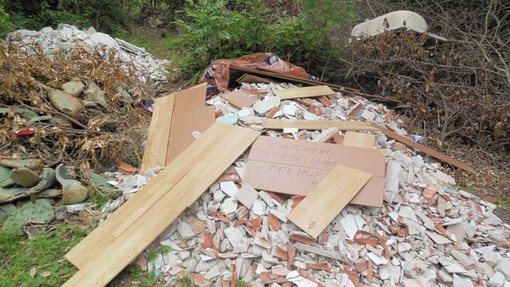 Orco Feglino, discarica abusiva di materiali edili, la denuncia dei Verdi