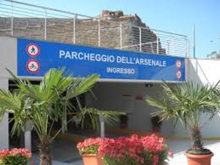 Savona, parcheggio dell'Arsenale: novità sulla gestione degli abbonamenti Savona, parcheggio dell'Arsenale: novità sulla gestione degli abbonamenti