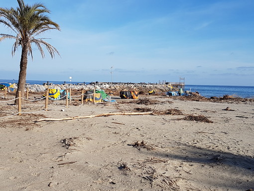 Pulizia delle spiagge: su 15 Comuni Liguri solo Albenga nel Savonese riceve i sussidi dalla Regione Pulizia delle spiagge: su 15 Comuni Liguri solo Albenga nel Savonese riceve i sussidi dalla Regione