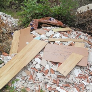 Orco Feglino, discarica abusiva di materiali edili, la denuncia dei Verdi