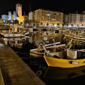 Savona, la richiesta dei Giovani Comunisti: "Un autobus notturno per una movida più sicura in Darsena" Savona, la richiesta dei Giovani Comunisti: "Un autobus notturno per una movida più sicura in Darsena"