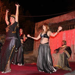 Le danze orientali animano Andora