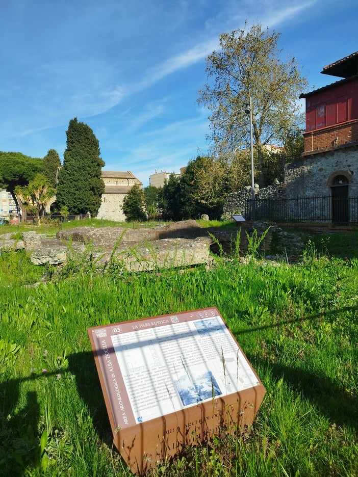 "L'area archeologica di Albisola è in totale abbandono, invasa dalle erbacce e trascurata" "L'area archeologica di Albisola è in totale abbandono, invasa dalle erbacce e trascurata"