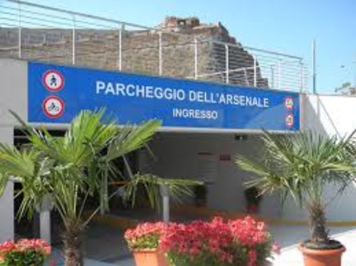 Savona, parcheggio dell'Arsenale: novità sulla gestione degli abbonamenti Savona, parcheggio dell'Arsenale: novità sulla gestione degli abbonamenti