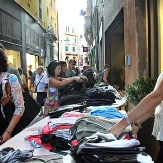 Savona, il 25 e 26 agosto ritorna Desbarassu: suolo pubblico gratuito all'esterno dei negozi