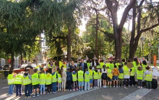 Savona, consegnati i diplomi del Comune ai bambini che utilizzano il Piedibus