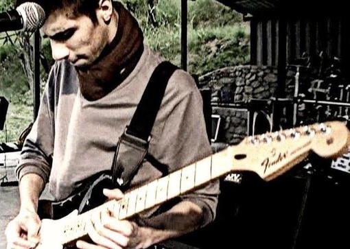 Dario La Torre, polistrumentista e cantautore