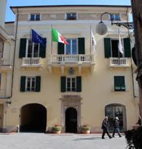 Pietra Ligure, Boero (Fp Cgil) contro il sindaco anti "furbetti": "Le regole per la pausa caffè ci sono già" Pietra Ligure, Boero (Fp Cgil) contro il sindaco anti "furbetti": "Le regole per la pausa caffè ci sono già"