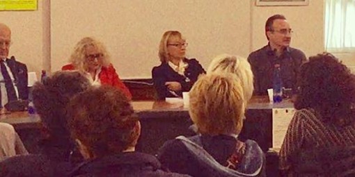 Ottima partecipazione di pubblico per “Donne che corrono con gli orchi” a Finale