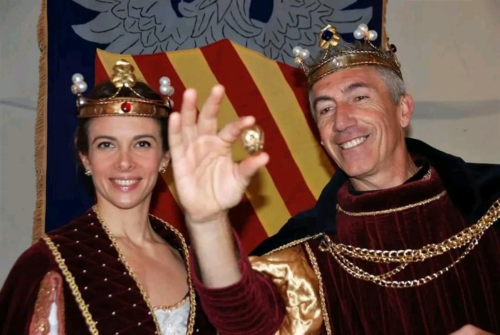 A Finalborgo l'anno comincia nel solco delle tradizioni: il 6 gennaio torna il "Dinô da nùxe" A Finalborgo l'anno comincia nel solco delle tradizioni: il 6 gennaio torna il "Dinô da nùxe"