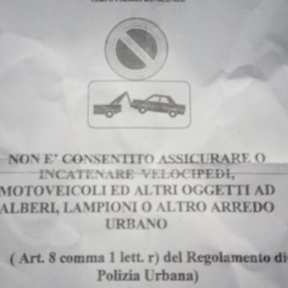 Albenga: divieto di incatenare le bici ai lampioni "Che almeno si mettano più rastrelliere"