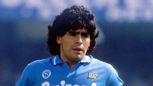 FLASH. E' morto Diego Armando Maradona FLASH. E' morto Diego Armando Maradona