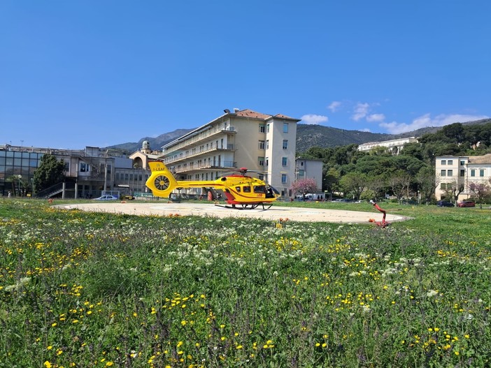 Cairo, investita da un'auto vicino alla Scuola di Polizia Penitenziaria: una 48enne grave al Santa Corona
