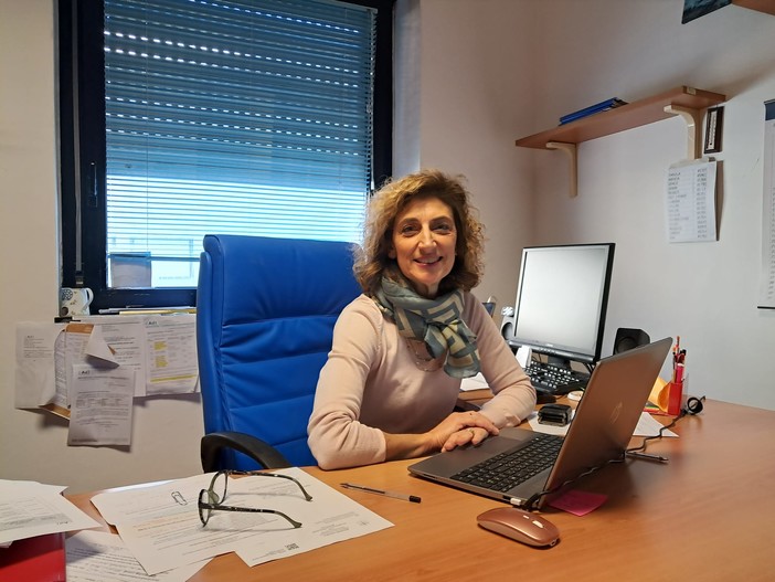 Elena Farulla, direttore sostituto della Struttura complessa di Farmacia Elena Farulla, direttore sostituto della Struttura complessa di Farmacia