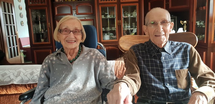 Coppia da record a Cengio: Edilio e Giovanna festeggiano 71 anni di matrimonio