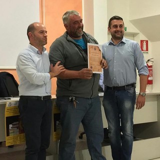 Carcare, riunione del gruppo comunale di Protezione civile: conferito un encomio di intervento ad un volontario