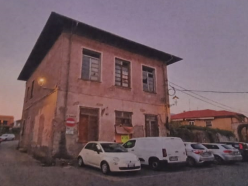 Albenga: nuova vita per l'ex scuola di Bastia, diventerà un centro polifunzionale Albenga: nuova vita per l'ex scuola di Bastia, diventerà un centro polifunzionale