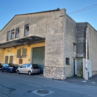 Toirano, nuova vita per i locali dell'ex "Agricola": si parte col rifacimento del tetto Toirano, nuova vita per i locali dell'ex "Agricola": si parte col rifacimento del tetto