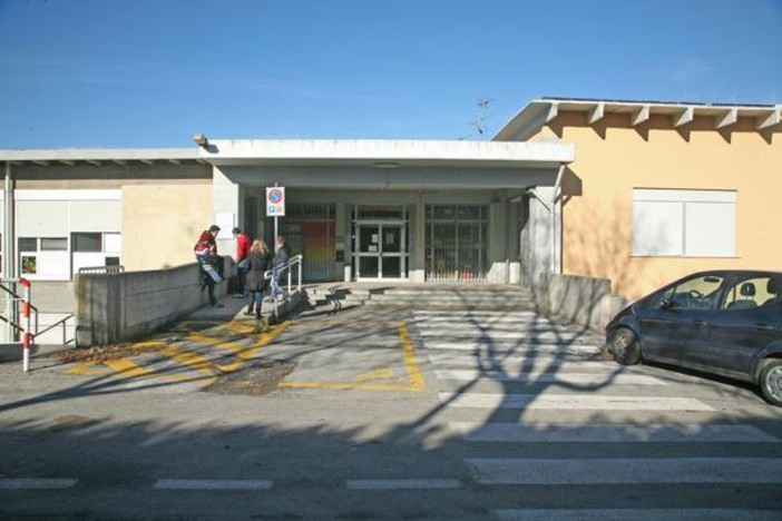 Sopralluogo nei locali dell'ex IAL di Carcare Sopralluogo nei locali dell'ex IAL di Carcare