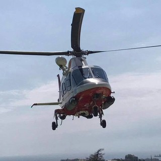 Incidente agricolo a Cairo, uomo si ferisce con una fresa: intervento dell'elisoccorso (VIDEO)