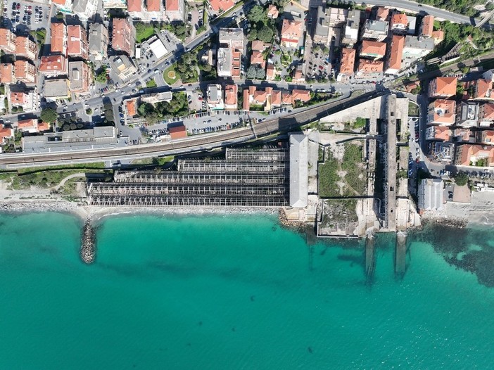 Ex cantieri di Pietra, Carrara: "Chi ha comprato l'area non deve per forza guadagnarci come vuole" Ex cantieri di Pietra, Carrara: "Chi ha comprato l'area non deve per forza guadagnarci come vuole"
