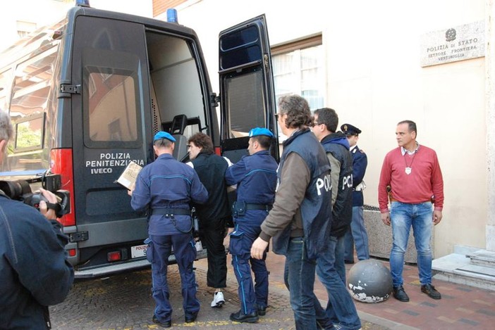 Suicidio Gagliano, il nipote Andrea: "Era possibile aspettarselo, probabilmente stava male"