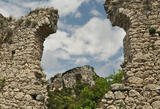 Escursioni nel finalese: la Stonehenge del Finale ed i centri storici