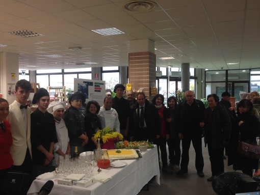 Alla Cooperativa l'Ortofrutticola: Arte &amp; Food all'Ortoshop