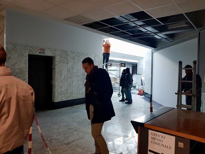 Albenga, Ciangherotti: "Al via oggi i lavori nell'ex tribunale per il cambio di destinazione delle due cancellerie a classi"