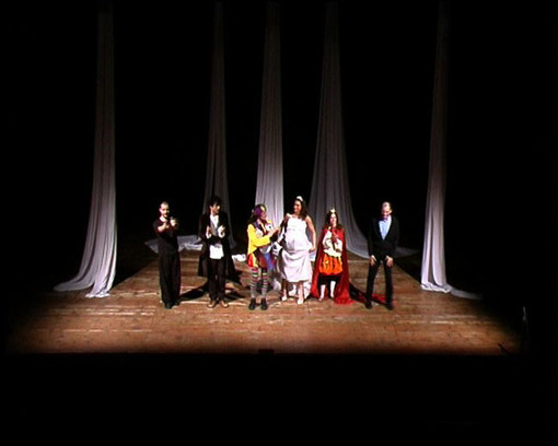 Pietra: al Comunale arriva "La badessa di Chiavari"