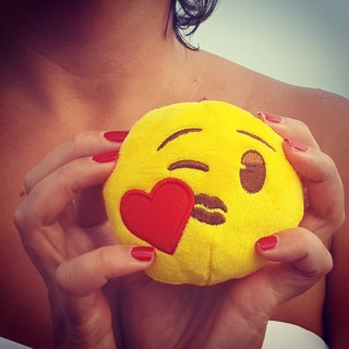 Faccina allegra! Il 17 luglio è la Giornata mondiale delle emoji