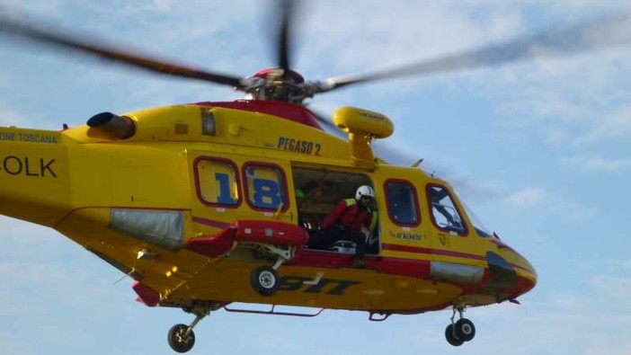 Frontale tra moto e auto nel cuneese, perde la vita un centauro: alla guida della macchina un savonese