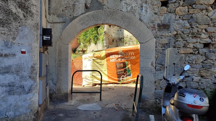 Finalborgo, la storia dell'ex quartiere delle fabbriche "in scena" al Teatro Aycardi