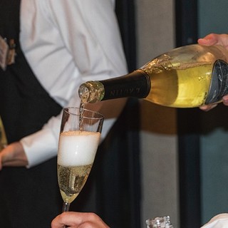 L'azienda vitivinicola "L’Autin" brinda alla nascita di Eli, il metodo classico pinerolese L'azienda vitivinicola "L’Autin" brinda alla nascita di Eli, il metodo classico pinerolese