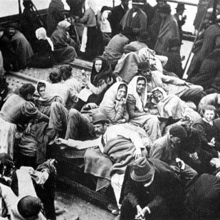 Caritas Savona: teatro, calcio e feste con i migranti