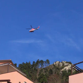 Guida biker infortunata sui sentieri del Melogno. Mobilitato l'elisoccorso Drago