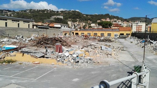 Incontro pubblico aree Piaggio "Finale Ligure Viva" Incontro pubblico aree Piaggio "Finale Ligure Viva"