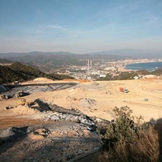 Vado Ligure: maxi ampliamento per la discarica in cambio della riduzione delle tariffe