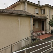 Da struttura decadente a punto di riferimento per l’outdoor. L’ex scuola di Orco ora può rinascere come "Casa della montagna" Da struttura decadente a punto di riferimento per l’outdoor. L’ex scuola di Orco ora può rinascere come "Casa della montagna"