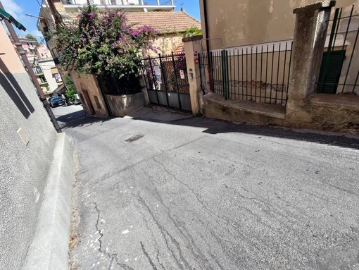 Laigueglia, oltre 400 firme contro il progetto all’ex convento del Carmine, ma intanto sono partiti i lavori Laigueglia, oltre 400 firme contro il progetto all’ex convento del Carmine, ma intanto sono partiti i lavori