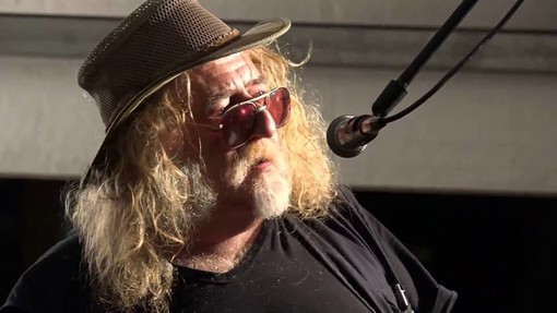 Albisola in lutto per la scomparsa del cantante Enrico Cazzante Albisola in lutto per la scomparsa del cantante Enrico Cazzante