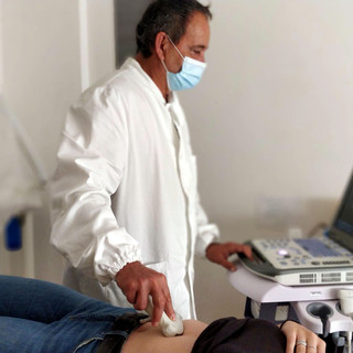 Sanità, per un'ecografia con Asl - Area sociosanitaria locale appuntamento dopo 13 mesi, in tre giorni con l'intramoenia