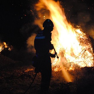 Contrasto agli incendi boschivi, in Prefettura un incontro in vista della stagione estiva Contrasto agli incendi boschivi, in Prefettura un incontro in vista della stagione estiva