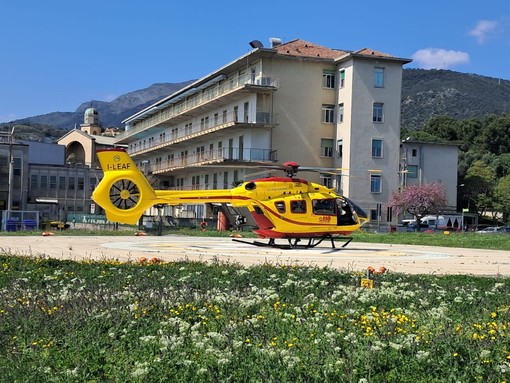 Vendone, escursionista si infortuna durante una camminata: interviene l’elisoccorso